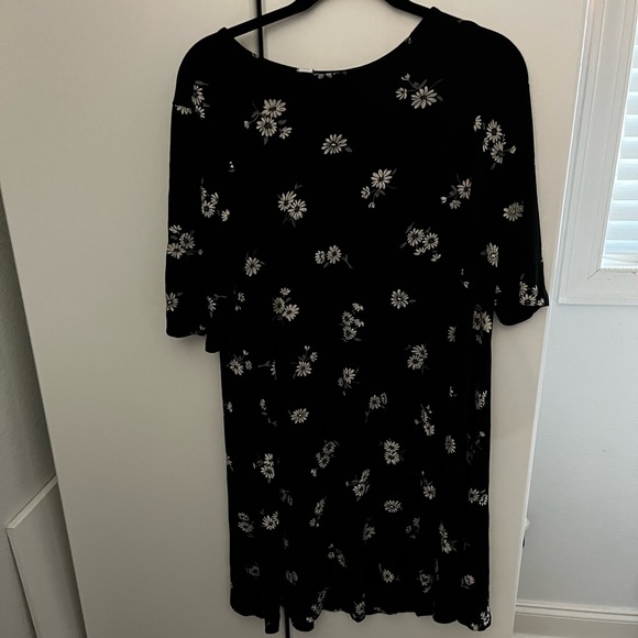 Old Navy dress - Picture 1 of 3